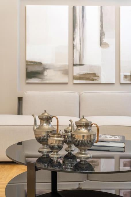Urban Elegance In Kolonaki Apartment Athena Bagian luar foto