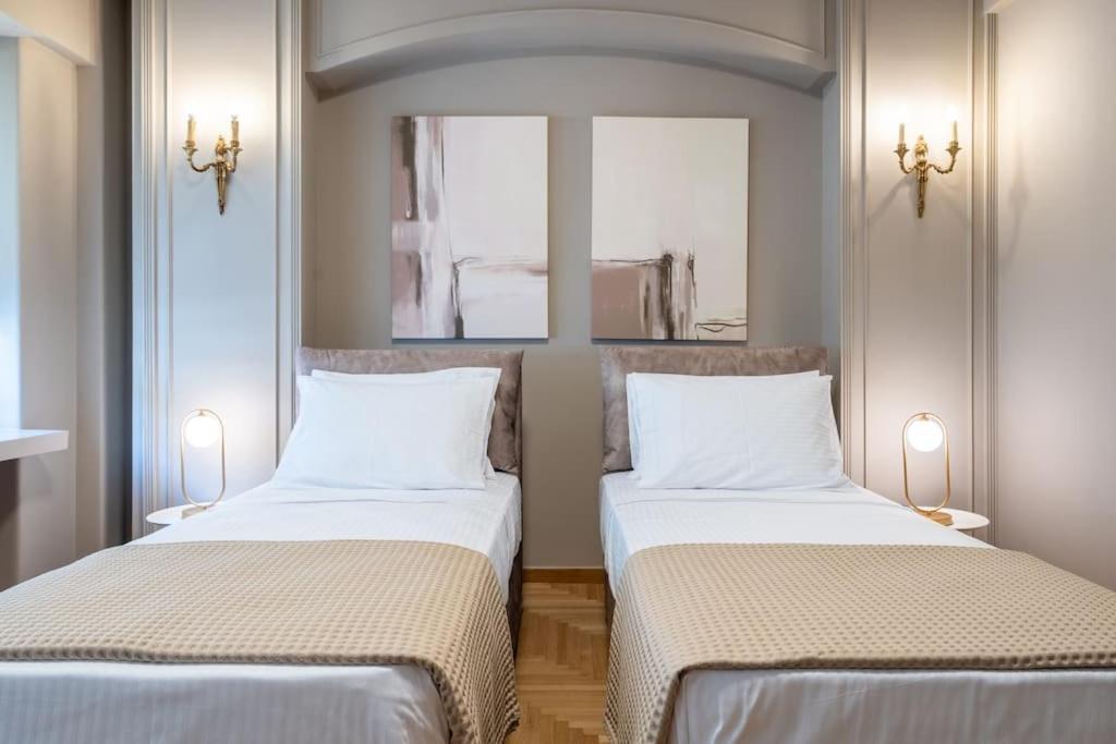 Urban Elegance In Kolonaki Apartment Athena Bagian luar foto